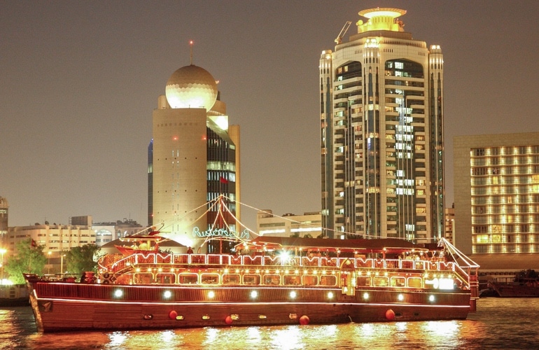 dhow cruise ship in Dubai Creek