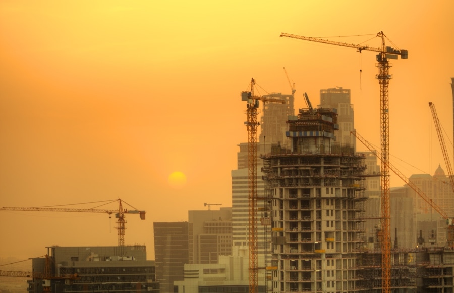 Dubai under the construction