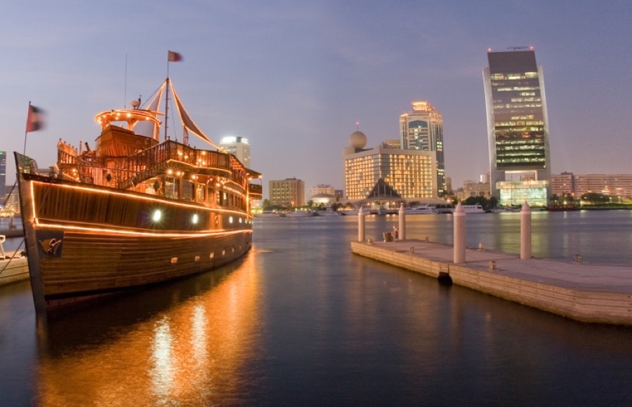 dhow cruise in dubai