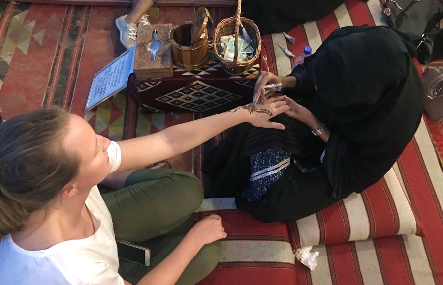 Henna drawing in the camp