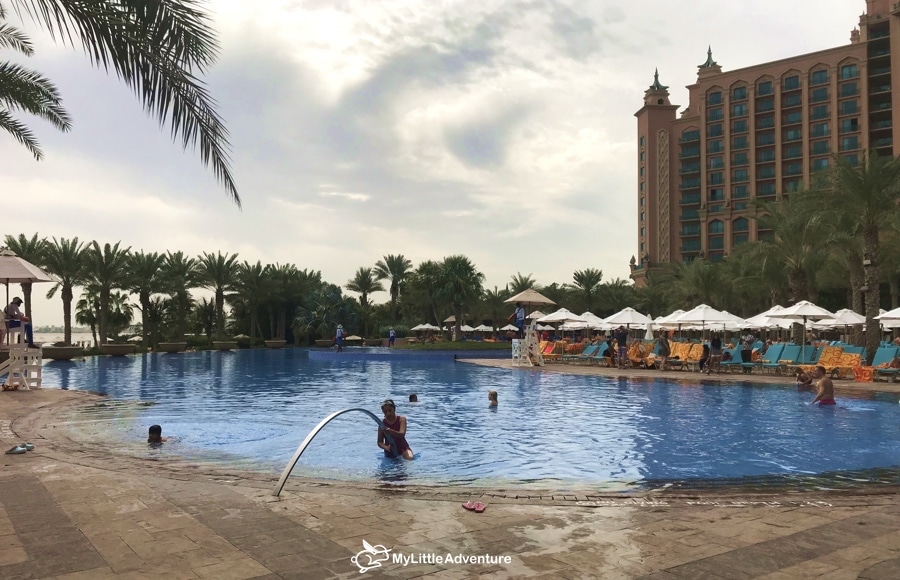 Atlantis The Palm beach swimming pool